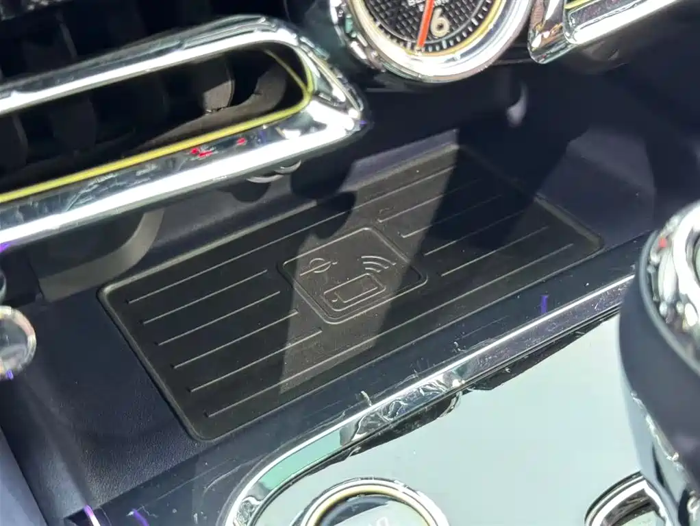 Bentley Flying Spur 2021 — фото 12