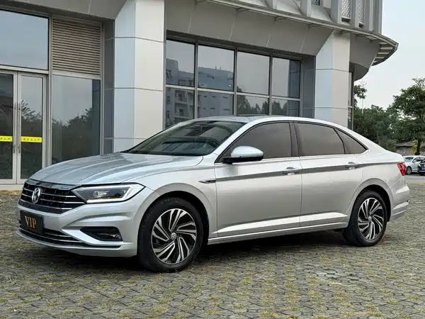 Volkswagen Sagitar 2022