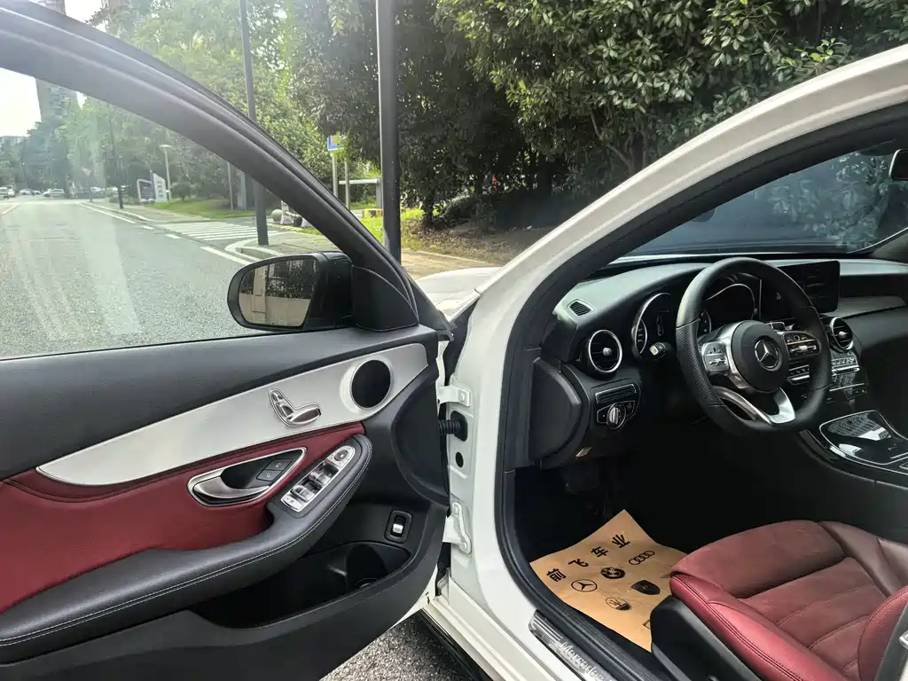 Mercedes-Benz C-Class 2019 — фото 11