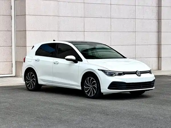 Volkswagen Golf 2021