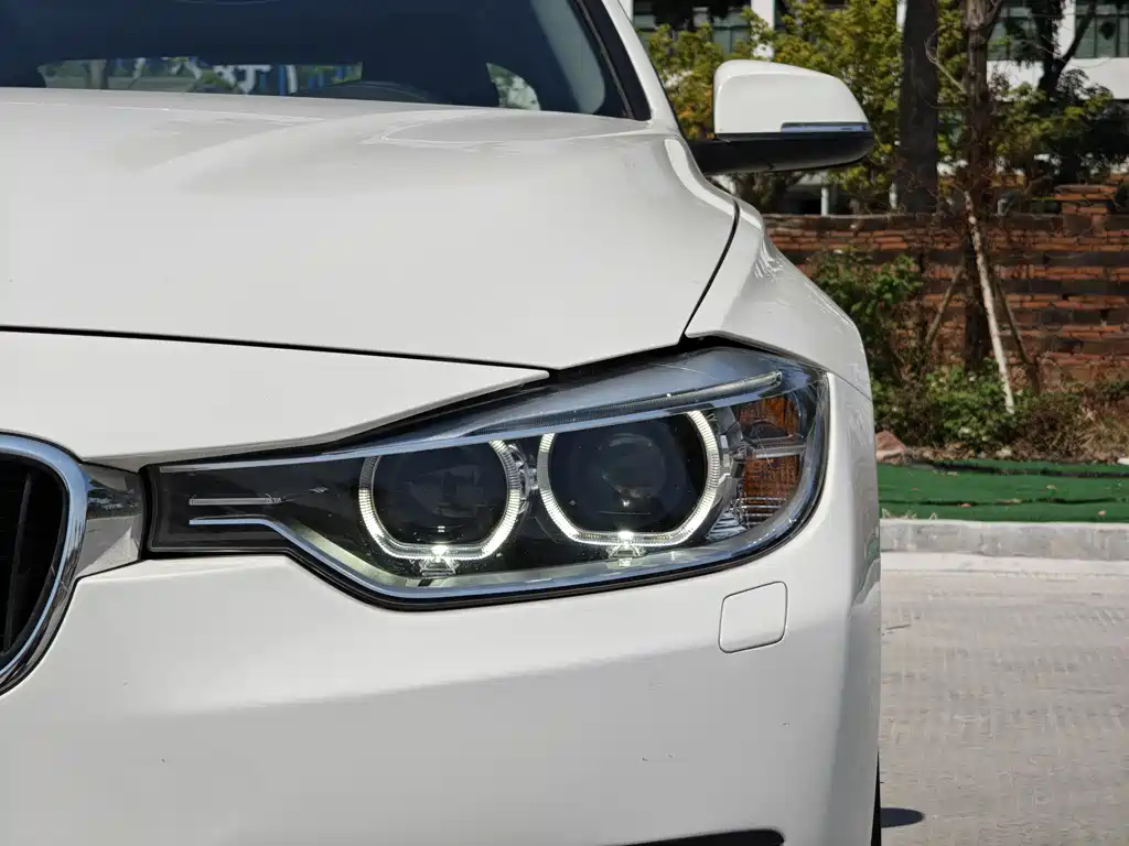 BMW 3 Series 2014 — фото 23