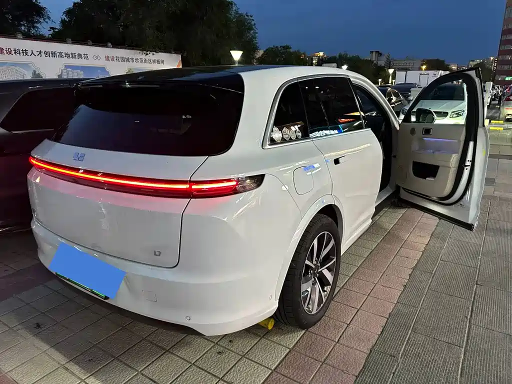 Li Auto Li L7 2023