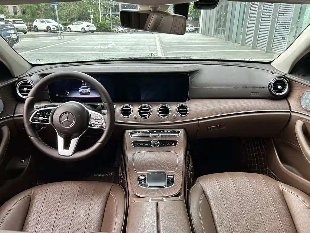 Mercedes-Benz E-Class 2020 — фото 9