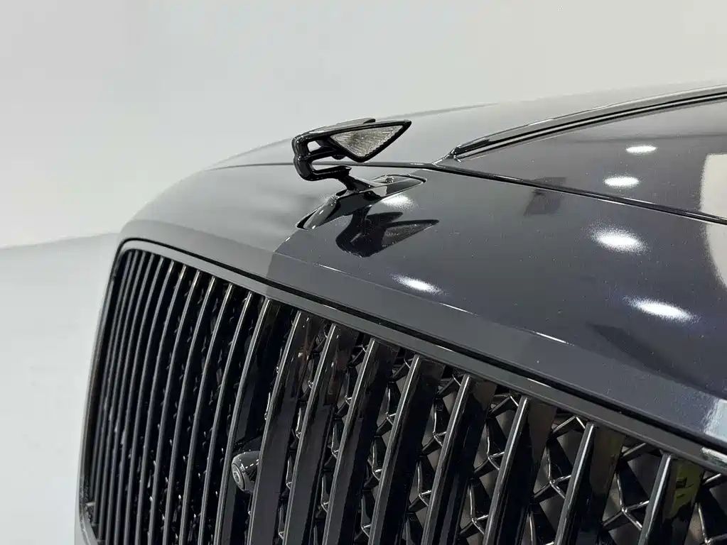 Bentley Flying Spur 2025 — фото 16