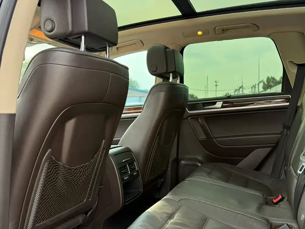 Volkswagen Touareg 2014