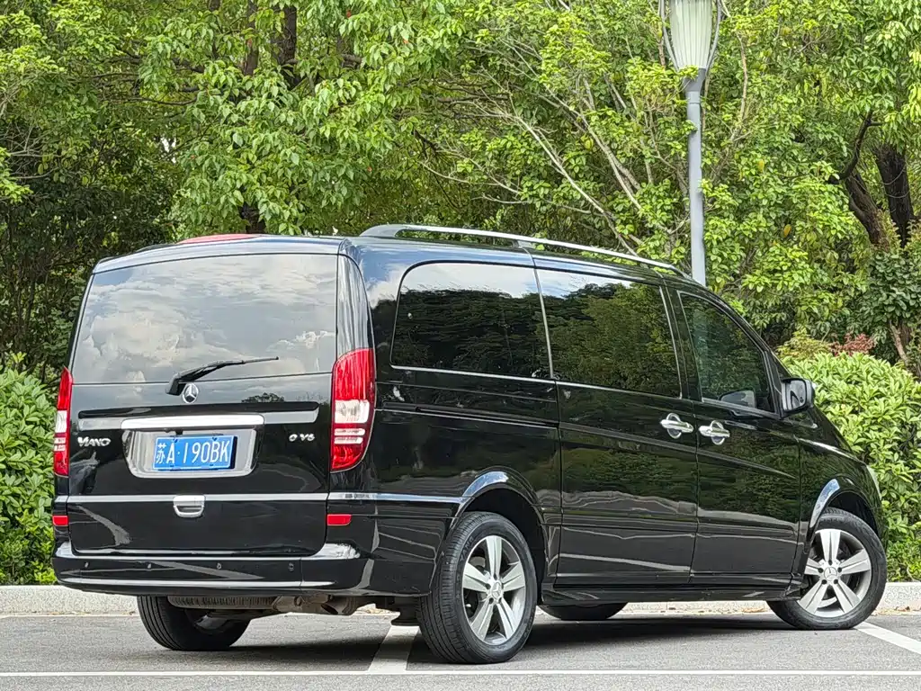 Mercedes-Benz Viano 2016 — фото 16