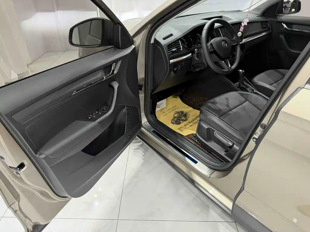 Skoda Kamiq 2023 — фото 20