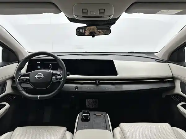 Nissan ARIYA 2023