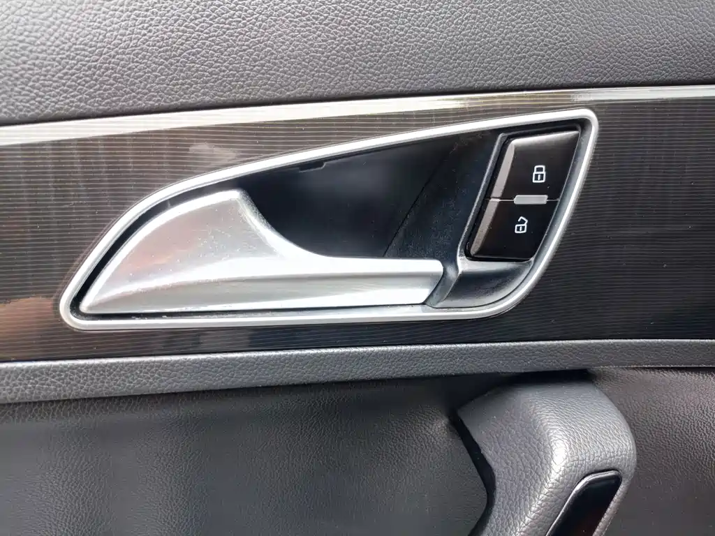 Zotye Z500 2018 — фото 19