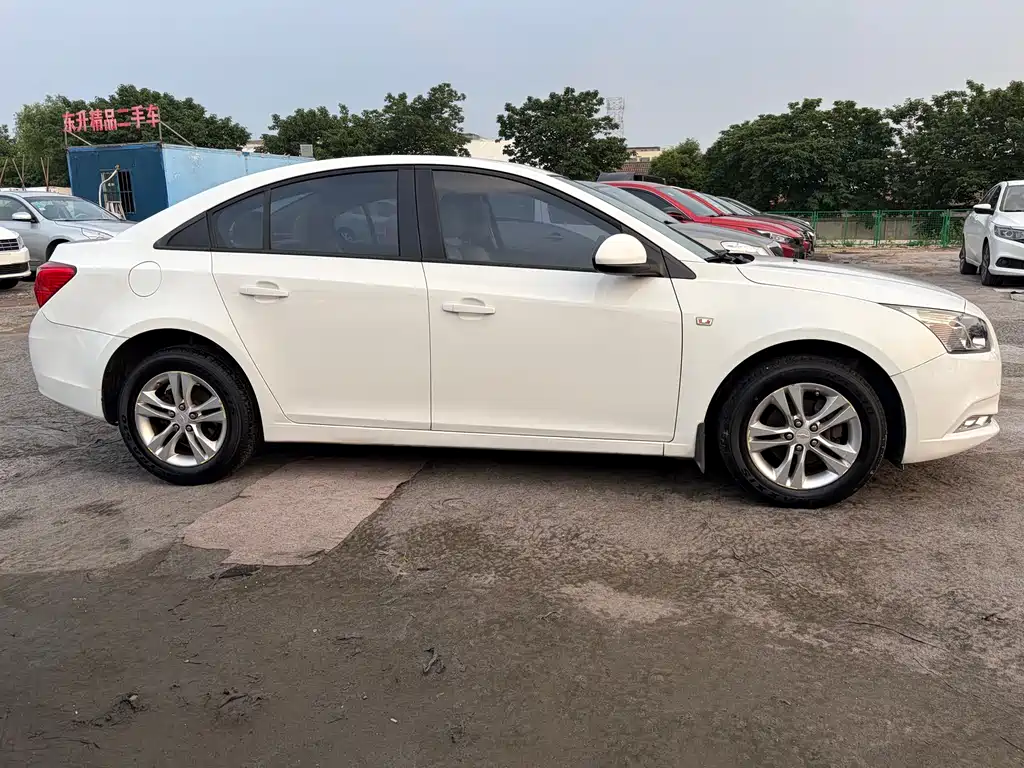Chevrolet Cruze 2015 — фото 4