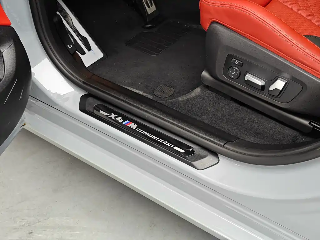 BMW X4 M 2023 — фото 26