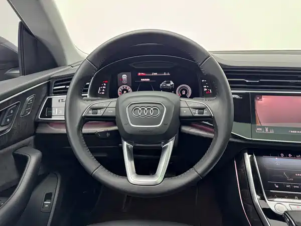Audi Q8 2020