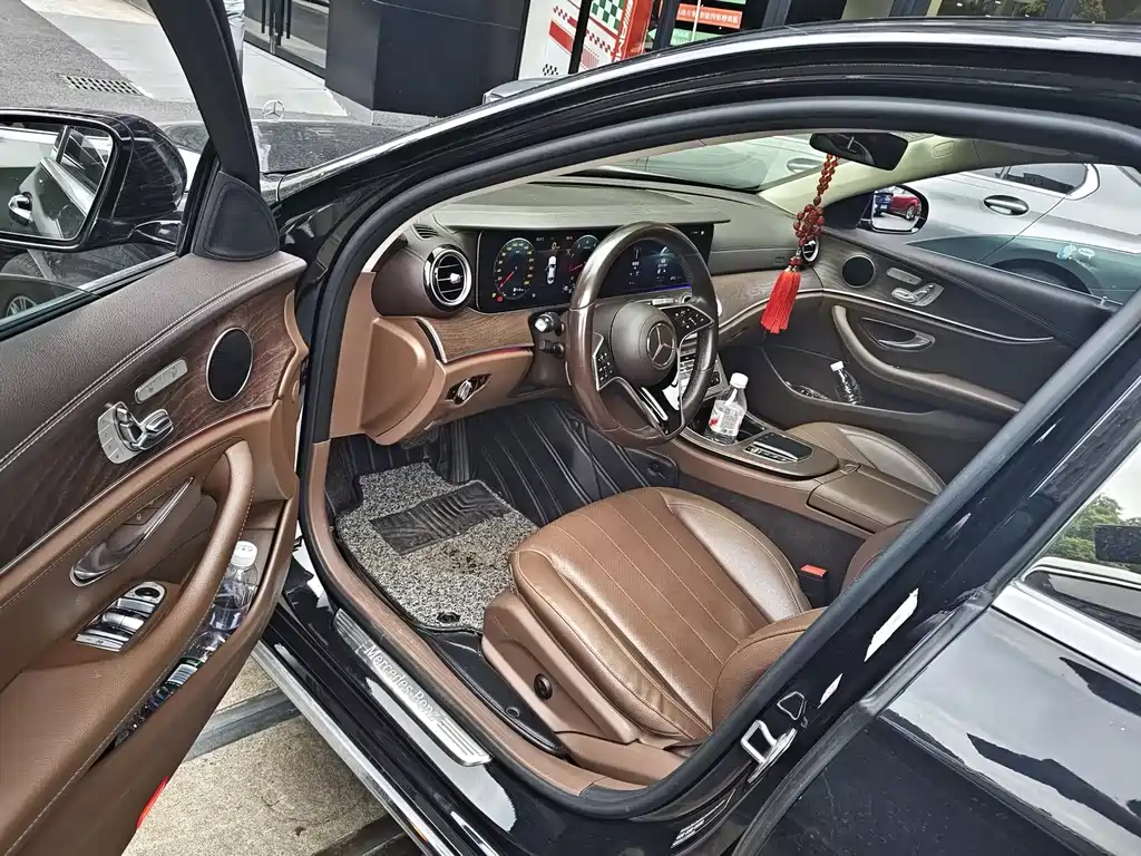 Mercedes-Benz E-Class 2020 — фото 6