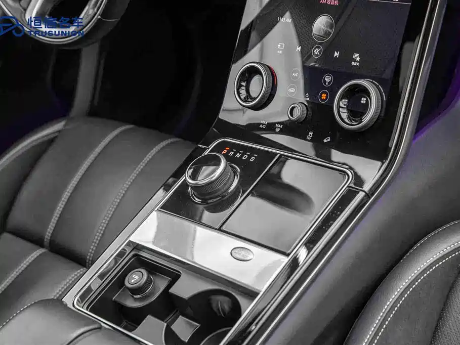 Land Rover Velar 2019 — фото 19