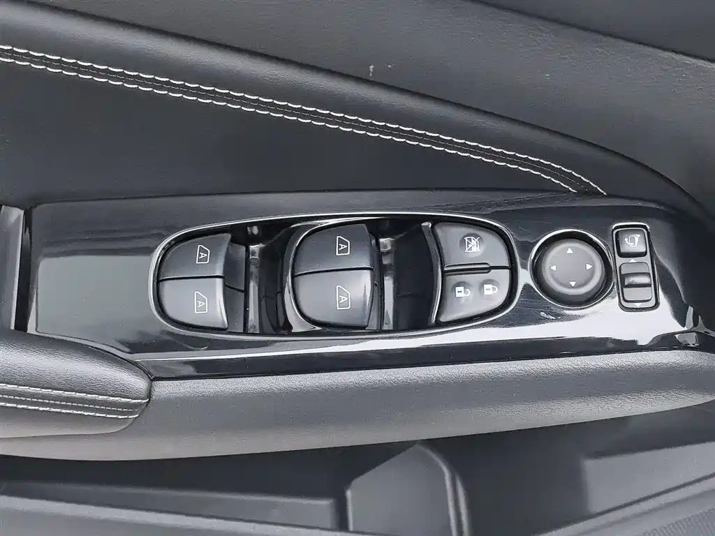 Nissan Teana 2023 — фото 9