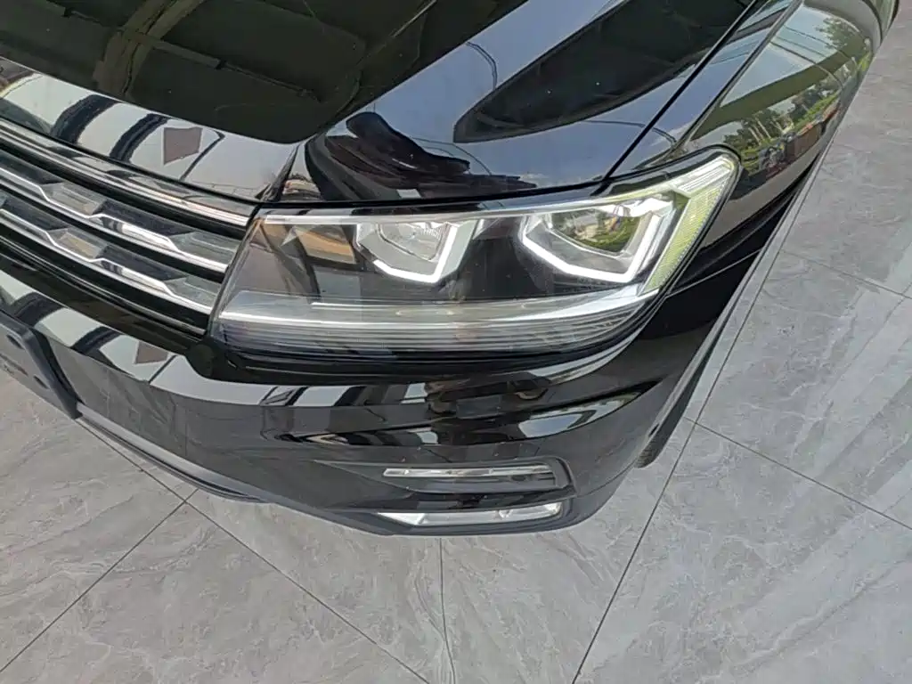 Volkswagen Tiguan L 2019 — фото 24