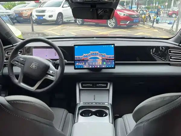 BYD Qin L 2026