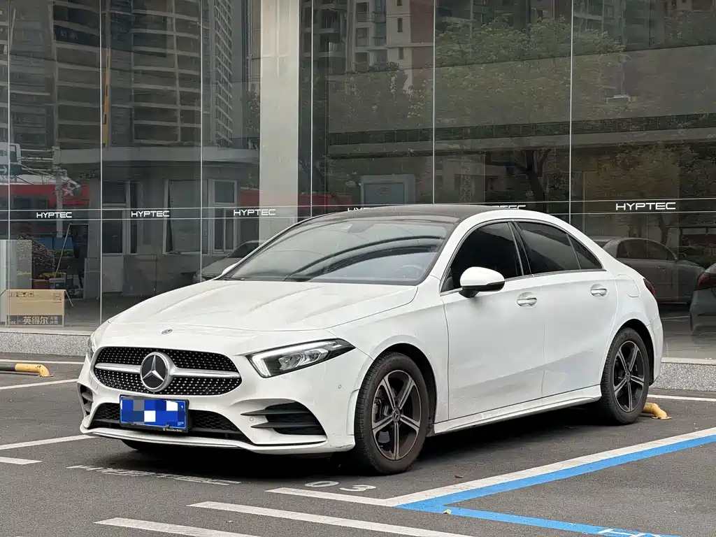 Mercedes-Benz A-Class 2022 — фото 1