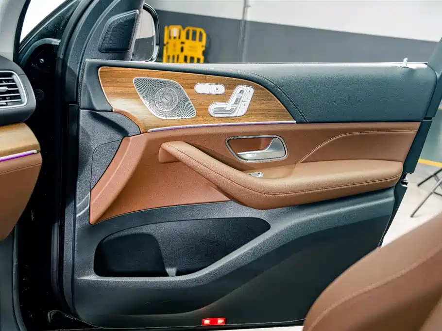 Mercedes-Benz GLE New Energy 2023 — фото 15