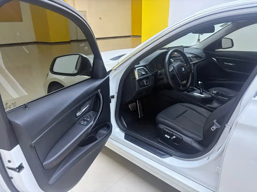 BMW 3 Series 2017