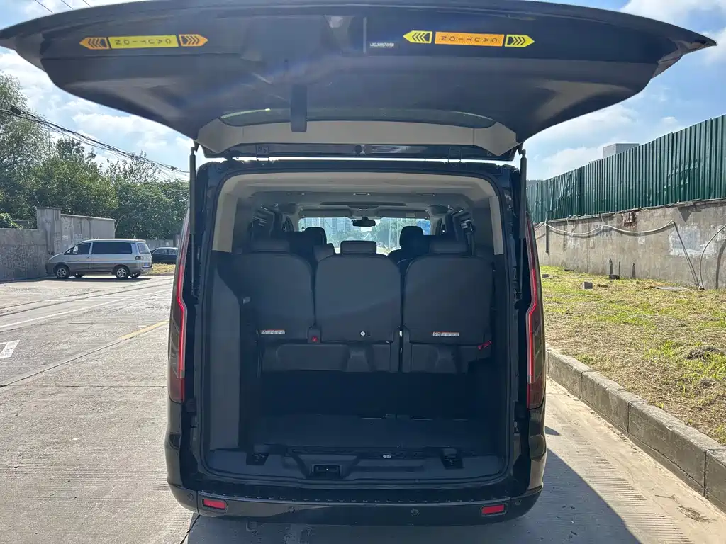 Ford Tourneo 2020 — фото 6