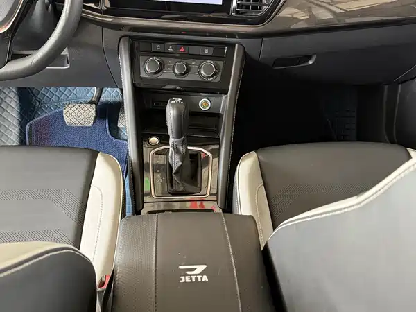 Jetta VS7 2023