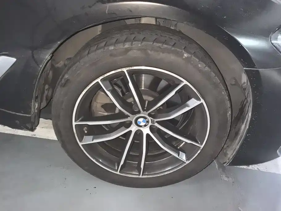 BMW 5 Series 2023