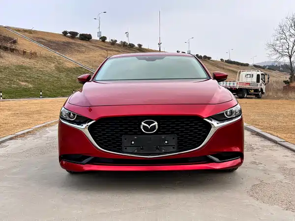 Mazda 3 Axela 2021