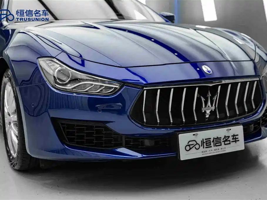 Maserati Ghibli 2021 — фото 9