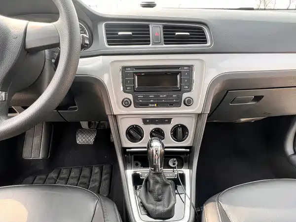 Volkswagen Gran Lavida 2013