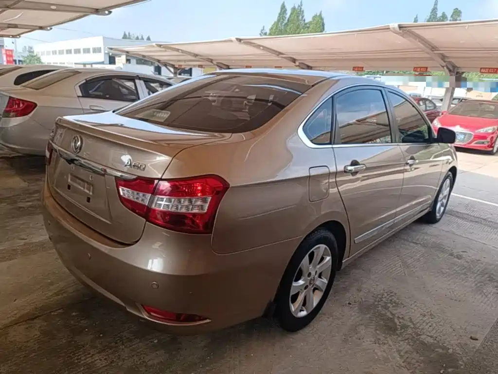 Dongfeng Fengshen A60 2015 — фото 7