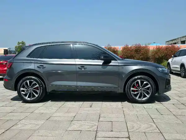 Audi Q5L 2024
