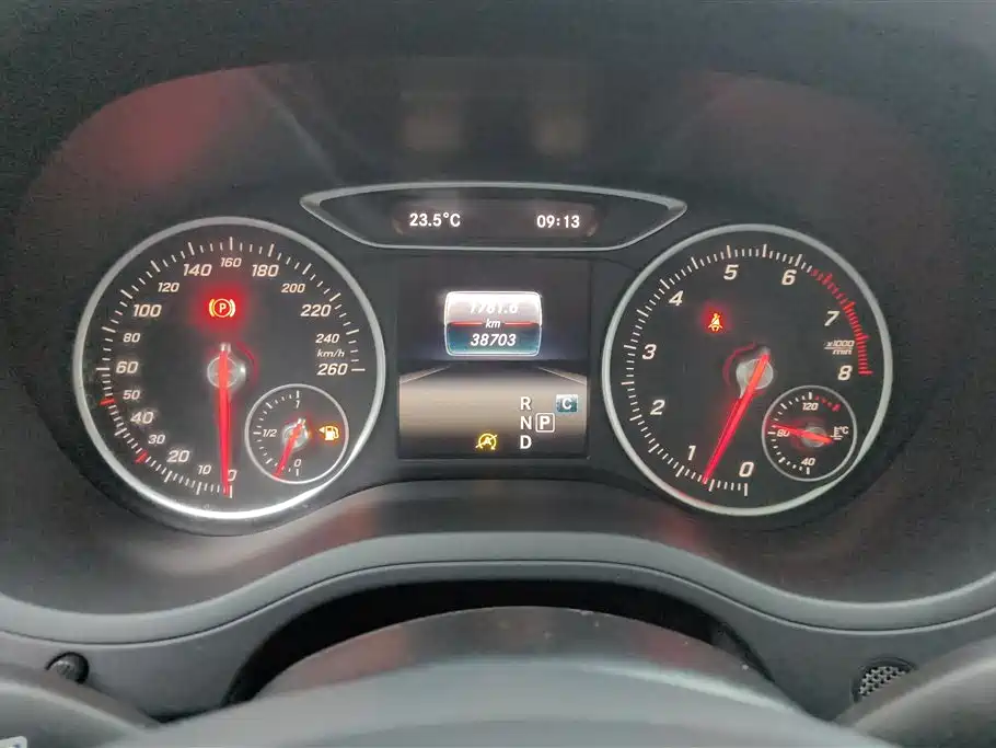 Mercedes-Benz B-Class 2017 — фото 14