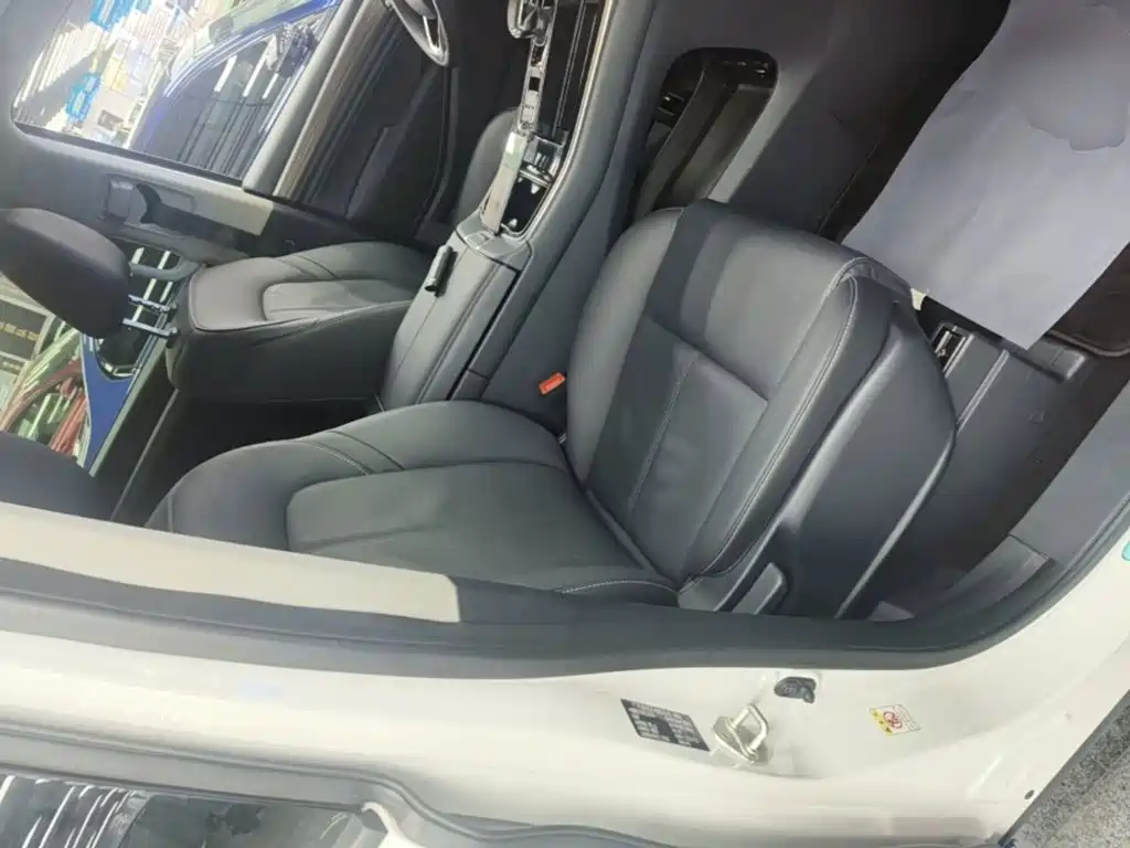 GAC Motor Trumpchi M8 2024 — фото 25