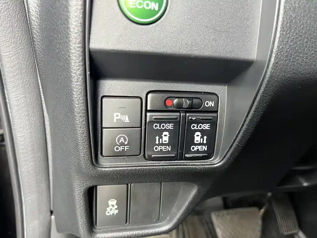 Honda Elysion 2018 — фото 14