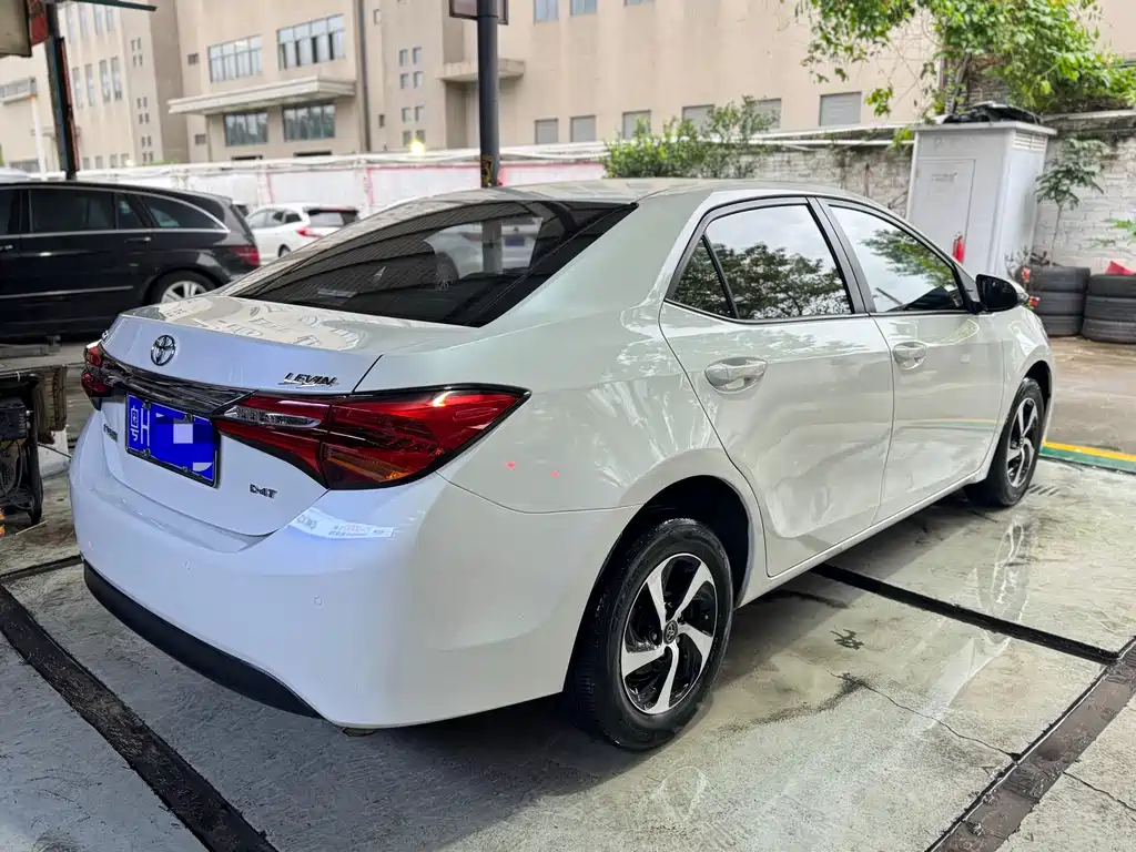 Toyota Levin 2017 — фото 3