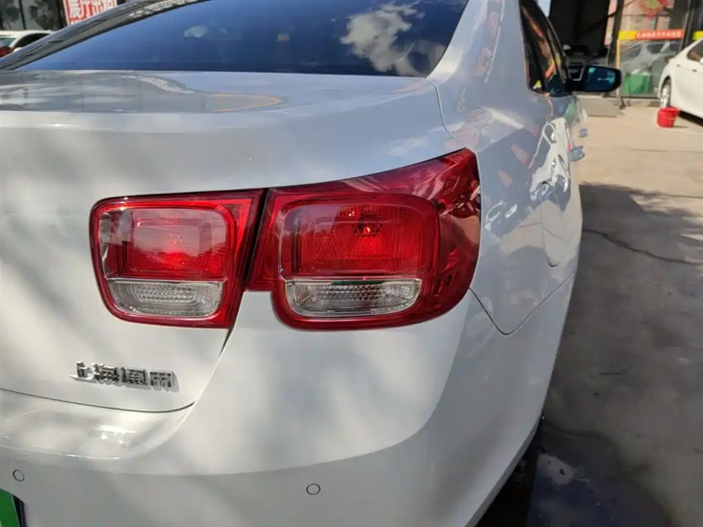 Chevrolet Malibu 2015 — фото 8
