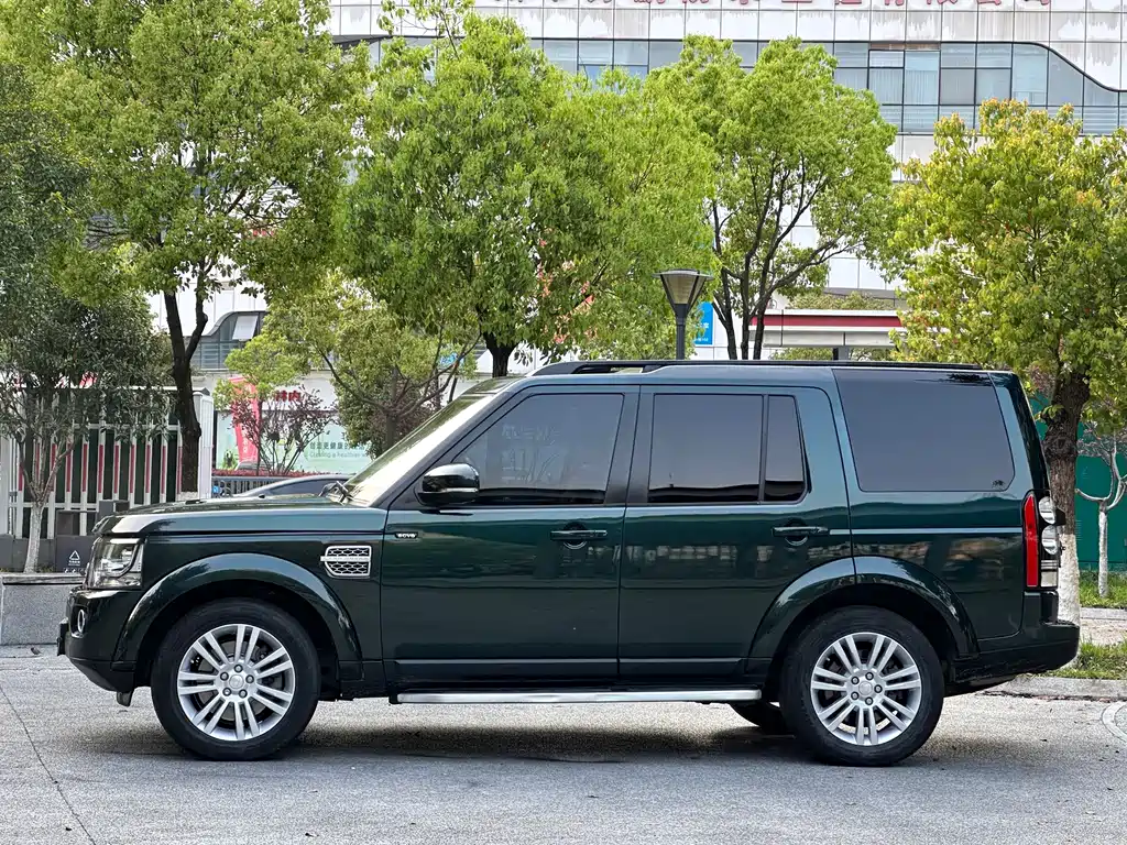 Land Rover Discovery 2015 — фото 4