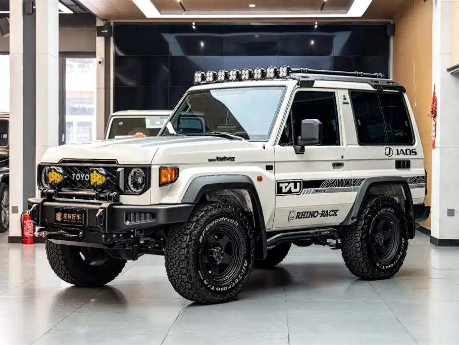 Toyota Land Cruiser 2024 — фото 1