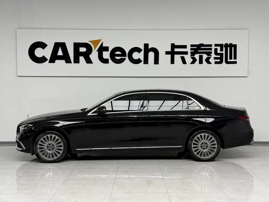 Mercedes-Benz E-Class 2023 — фото 4