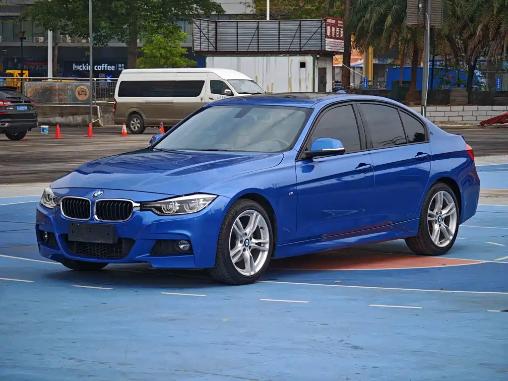 BMW 3 Series 2017 — фото 1