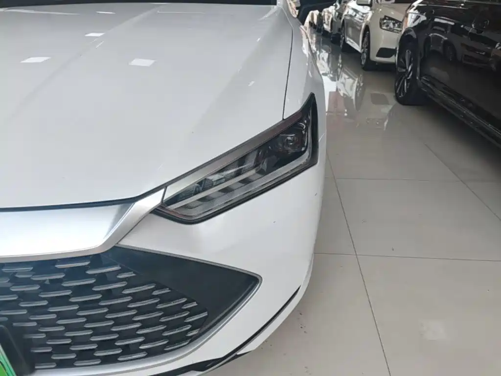 BYD Qin PLUS 2025 — фото 24