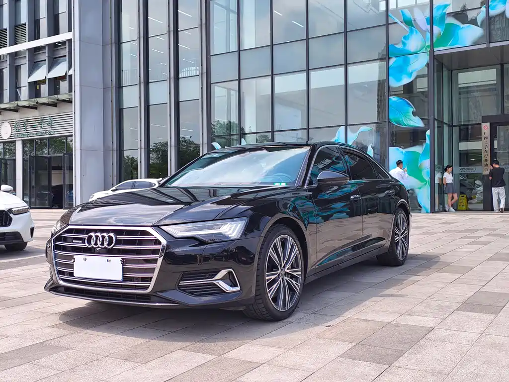 Audi A6L 2023 — фото 1
