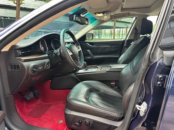 Maserati Quattroporte 2015