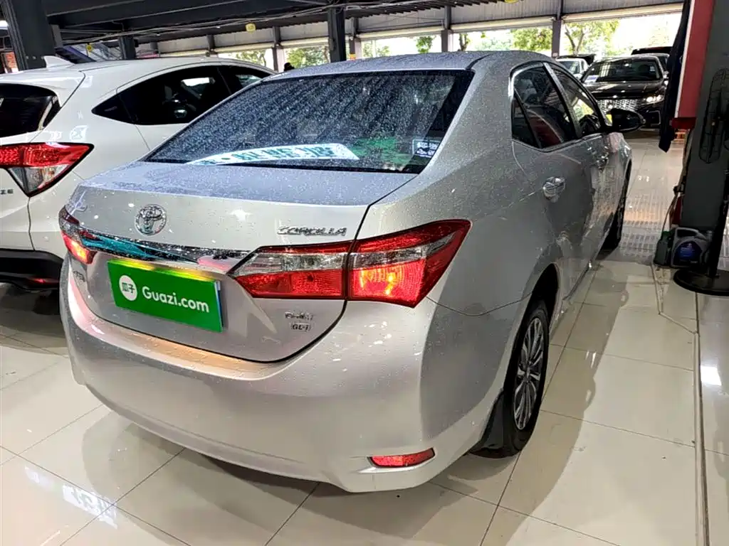 Toyota Corolla 2018 — фото 7
