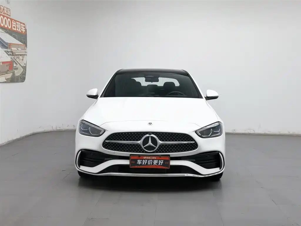 Mercedes-Benz C-Class 2023 — фото 3