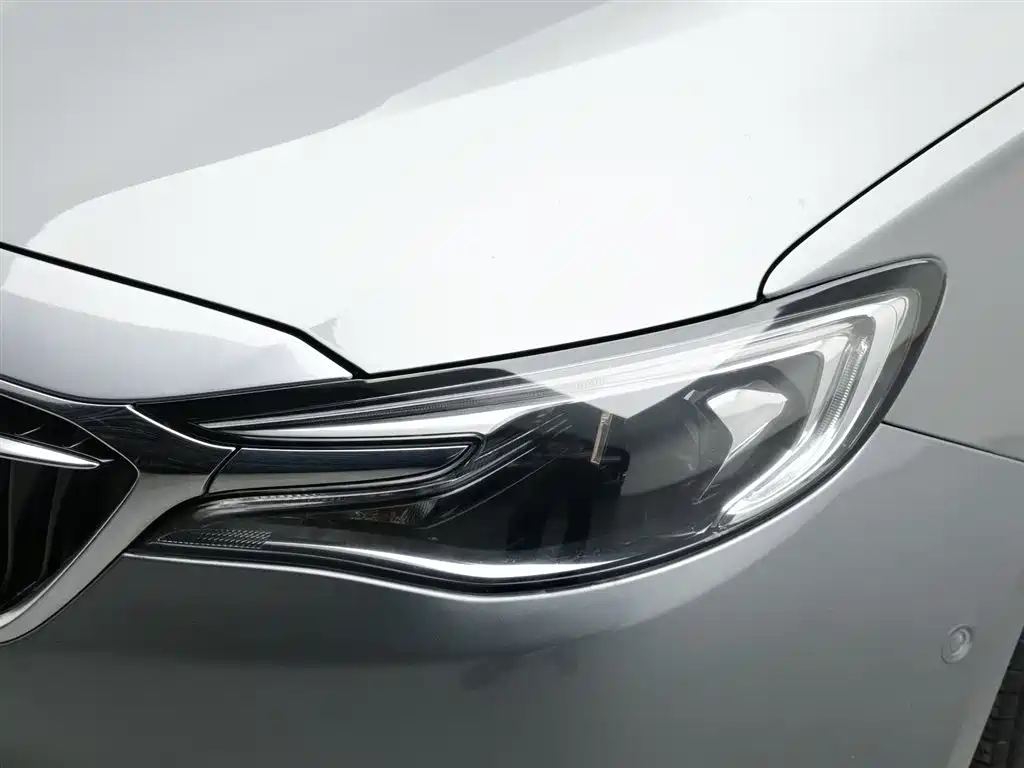 Buick Excelle 2018 — фото 7