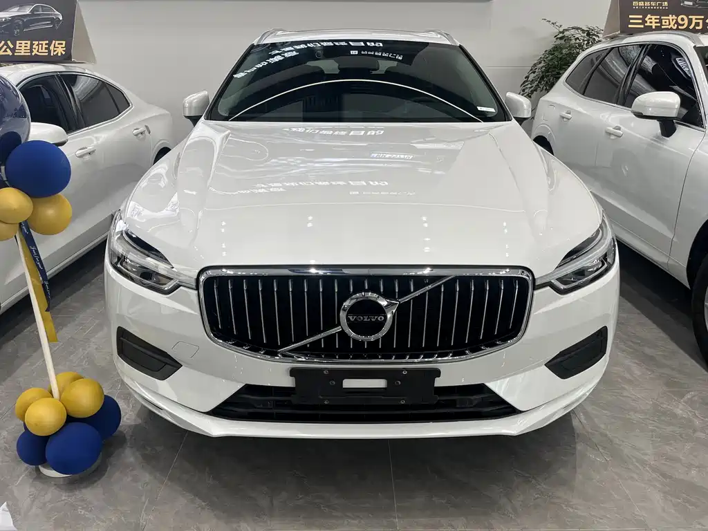 Volvo XC60 2019 — фото 2