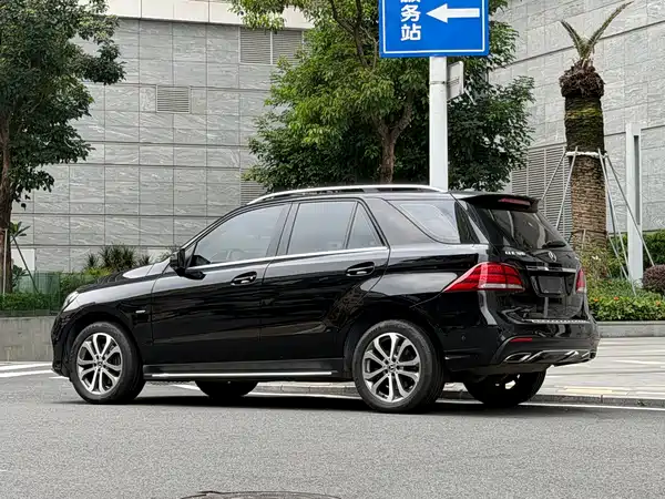 Mercedes-Benz GLE 2018