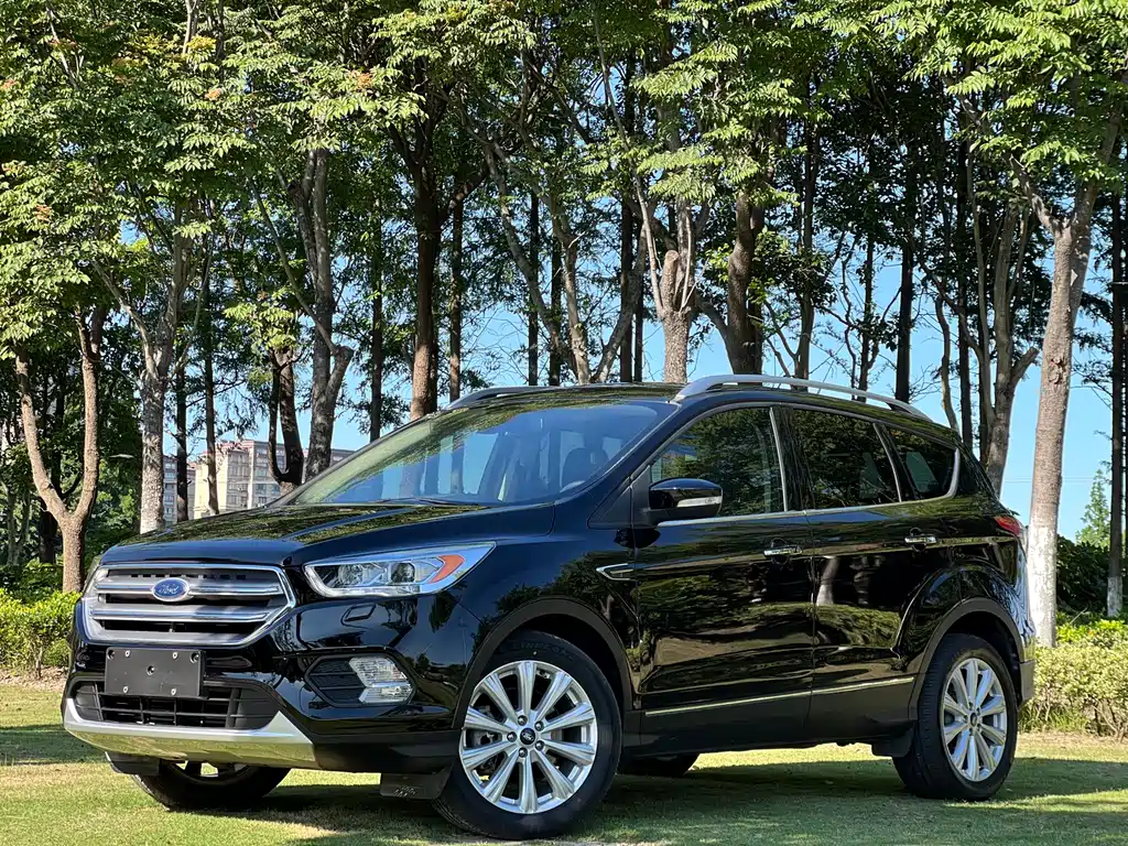 Ford Kuga 2016 — фото 10